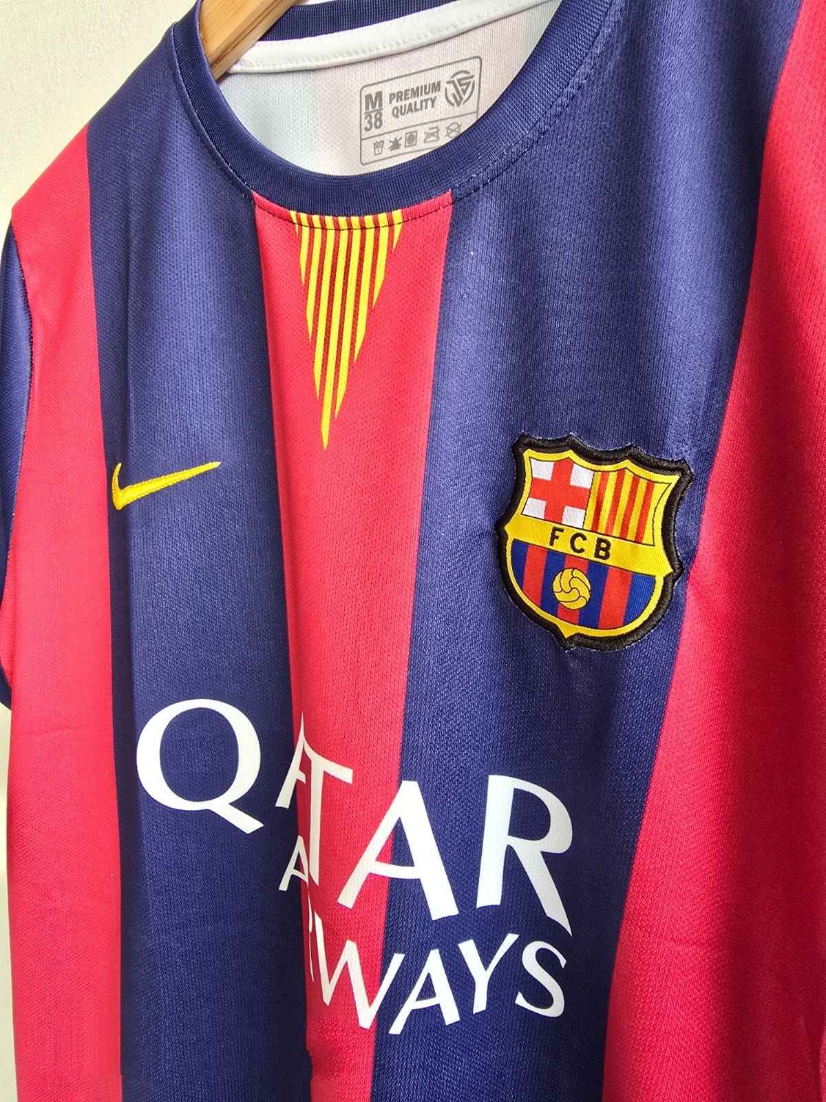 FC Barcelona 2014 2015 Lionel Messi #10 Home Jersey – Official Nike Barça Football Shirt with Premium Fabric 2014 2015