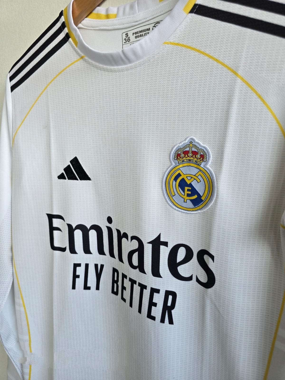 Real Madrid 2024 2025 Kylian Mbappé #9 Home Jersey – Official Football Shirt with Premium HEAT.RDY Fabric